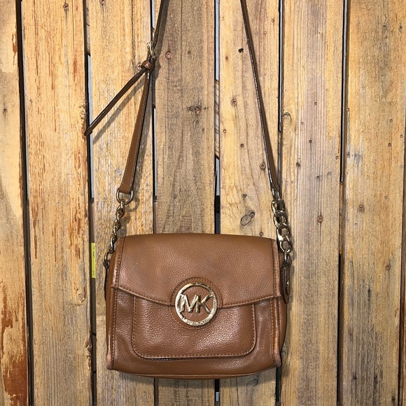 Micheal Kors Brown Leather Shoulder Nag - Picture 3 of 11